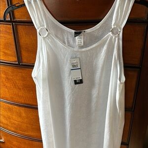 Elegant White Sleeveless Top